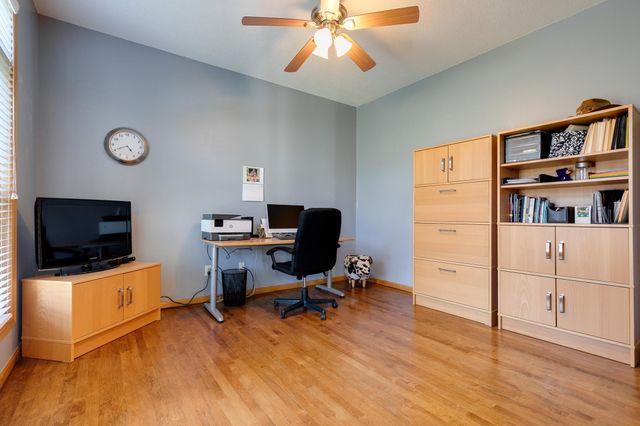 7568 Walnut Curve, Chanhassen, MN 55317