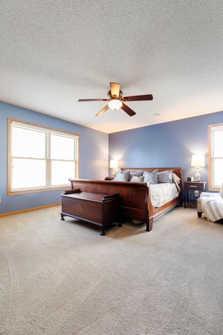 7568 Walnut Curve, Chanhassen, MN 55317