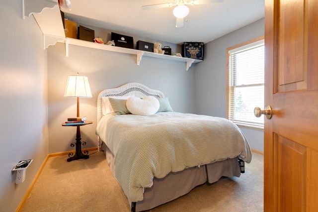 7568 Walnut Curve, Chanhassen, MN 55317