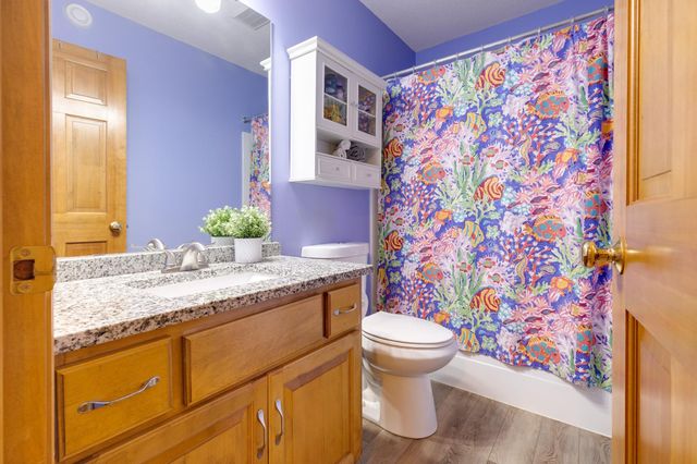 7568 Walnut Curve, Chanhassen, MN 55317