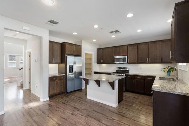 1191 Navigator Drive, Lathrop, CA 95330