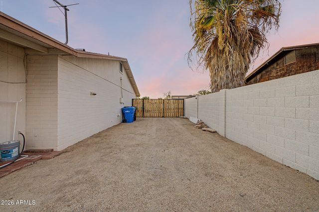 1309 W RENEE Drive, Phoenix, AZ 85027