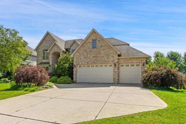 2104 Westover Road, North Aurora, IL 60542