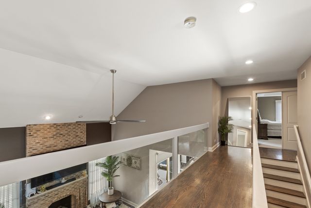 2104 Westover Road, North Aurora, IL 60542