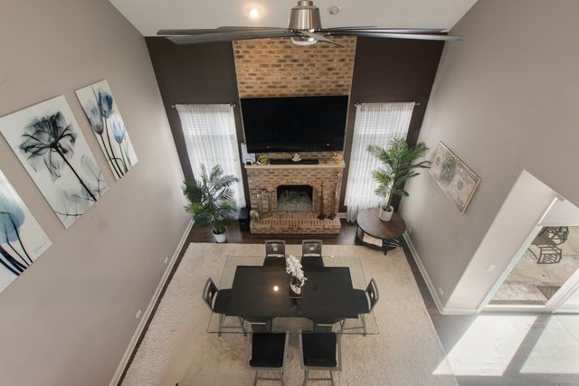 2104 Westover Road, North Aurora, IL 60542