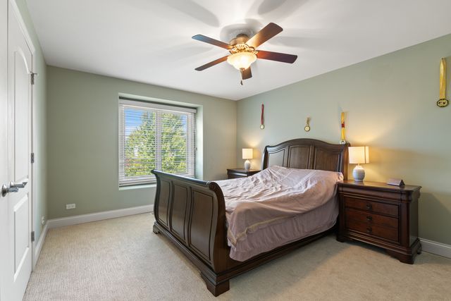 2104 Westover Road, North Aurora, IL 60542