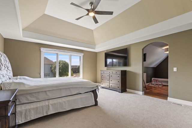 2104 Westover Road, North Aurora, IL 60542