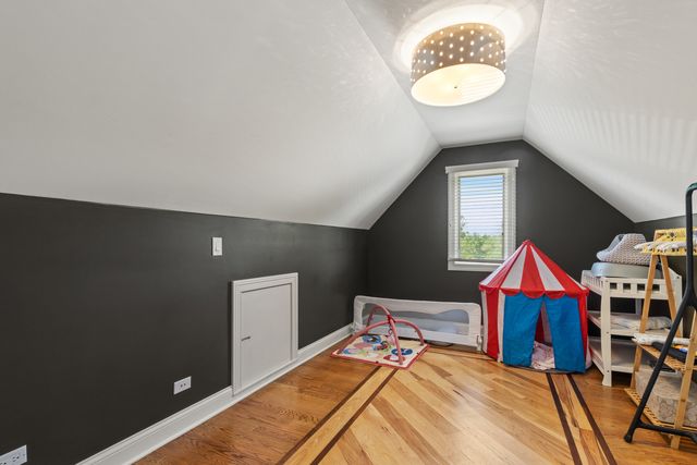 2104 Westover Road, North Aurora, IL 60542