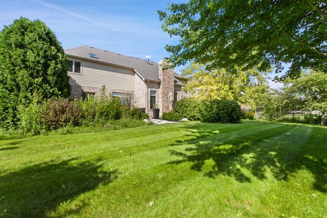 2104 Westover Road, North Aurora, IL 60542