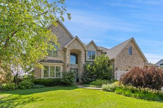 2104 Westover Road, North Aurora, IL 60542