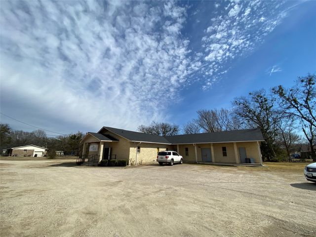 1213 S Medora Street, Terrell, TX 75160
