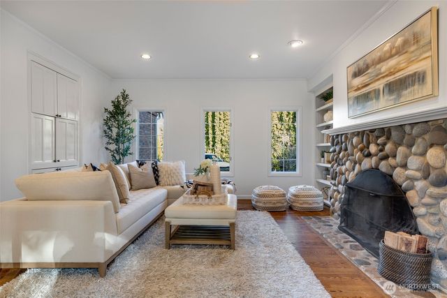 23837 SE 45th Street, Sammamish, WA 98029