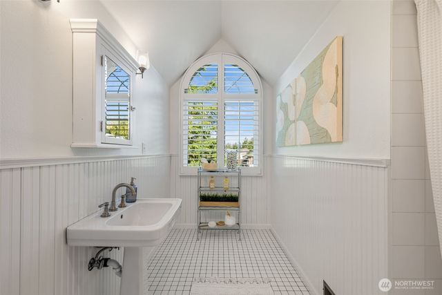 23837 SE 45th Street, Sammamish, WA 98029