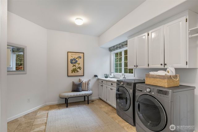 23837 SE 45th Street, Sammamish, WA 98029