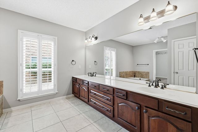 1311 Robincreek Cove, Lewisville, TX 75067