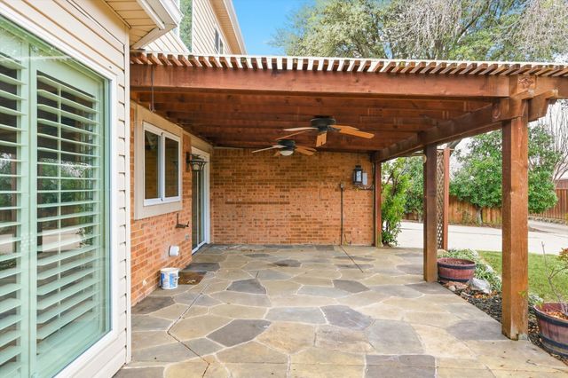 1311 Robincreek Cove, Lewisville, TX 75067