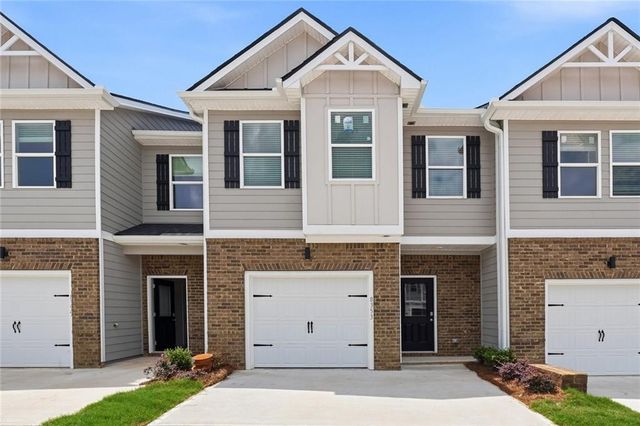 8353 Columbia Court, Palmetto, GA 30268