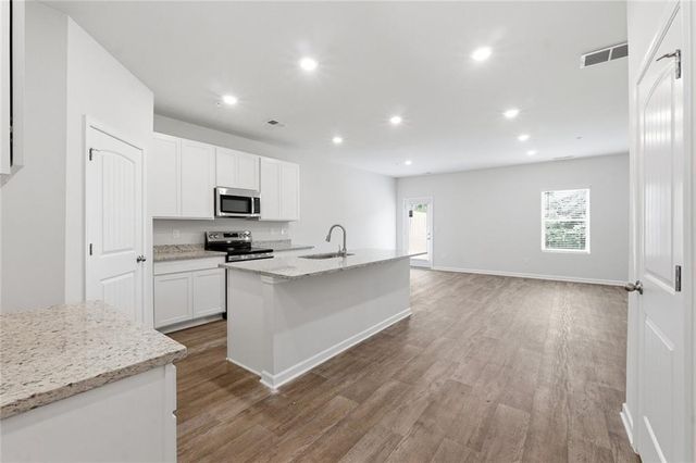 8353 Columbia Court, Palmetto, GA 30268