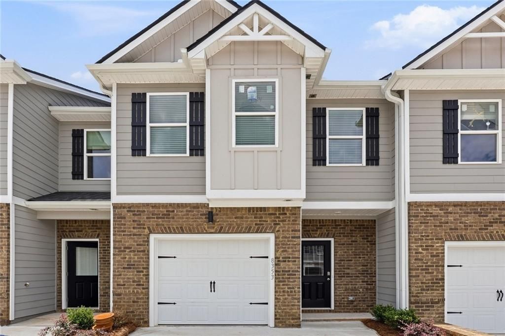 8353 Columbia Court, Palmetto, GA 30268