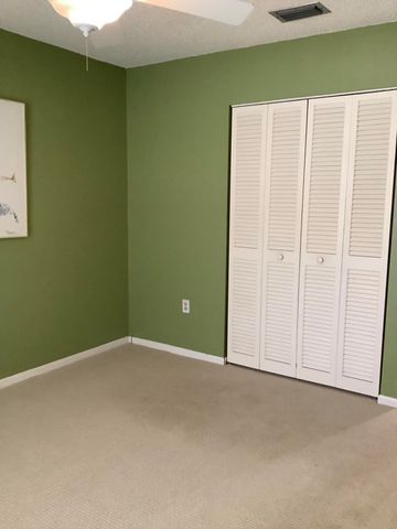 458 SW 29th Avenue, Delray Beach, FL 33445