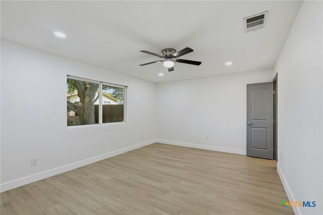 11104 Ptarmigan Drive, Austin, TX 78758