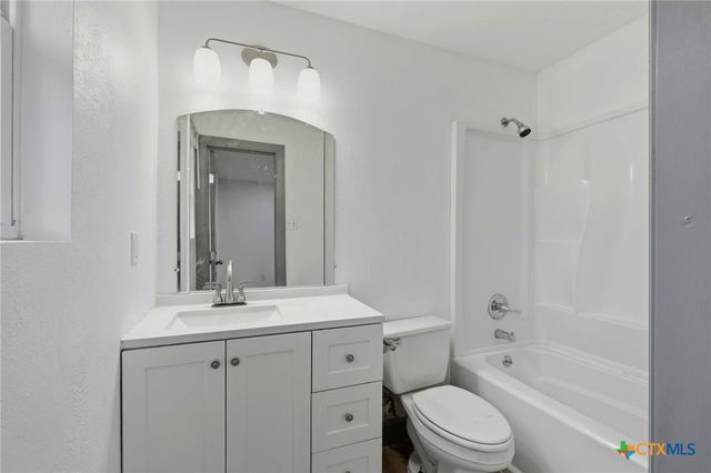 11104 Ptarmigan Drive, Austin, TX 78758