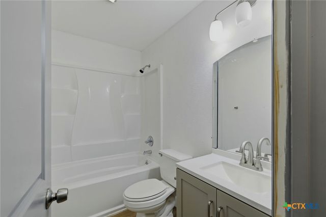 11104 Ptarmigan Drive, Austin, TX 78758