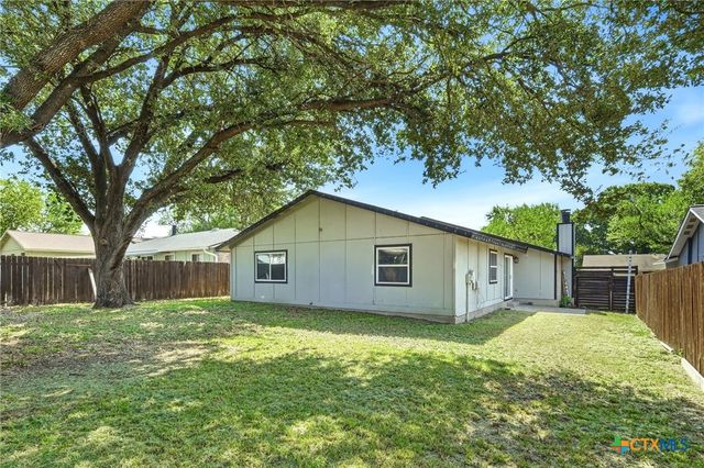 11104 Ptarmigan Drive, Austin, TX 78758