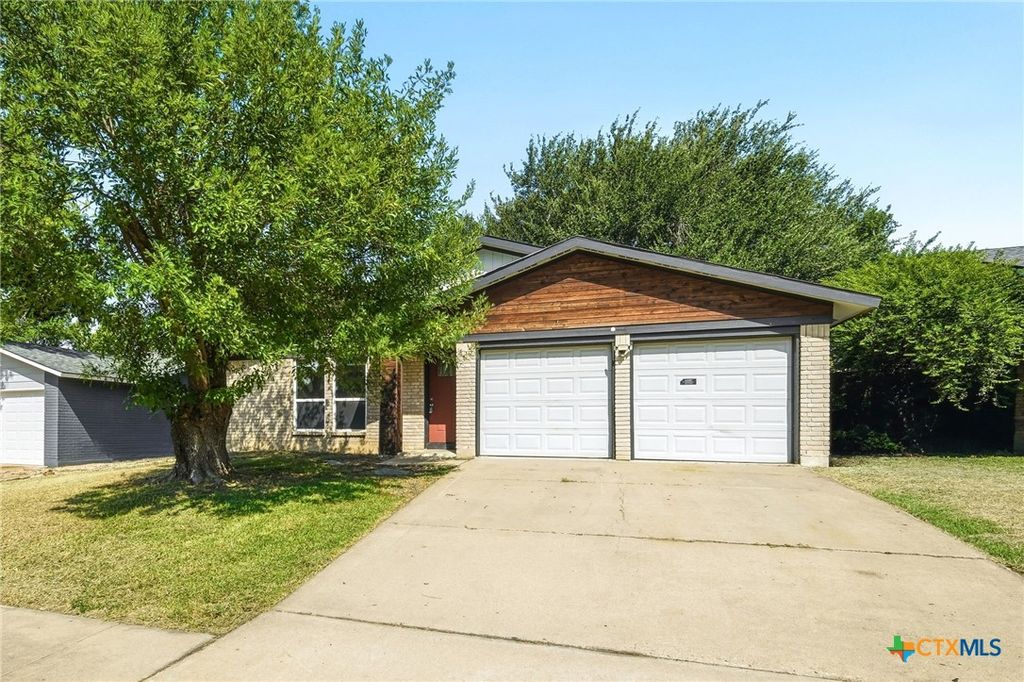 11104 Ptarmigan Drive, Austin, TX 78758