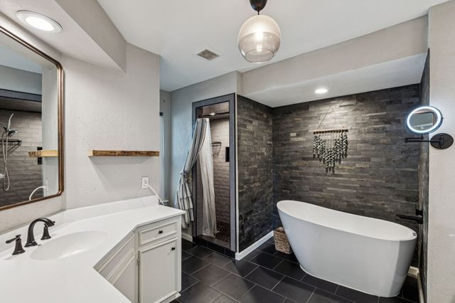 204 Alta Vista Drive, Rockwall, TX 75087