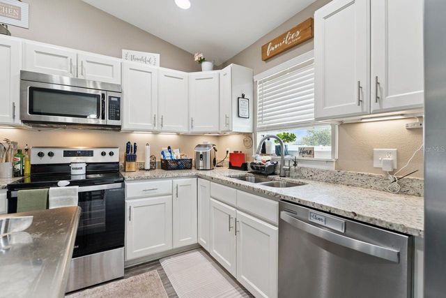 313 SUMMIT AVENUE, Lake Wales, FL 33853