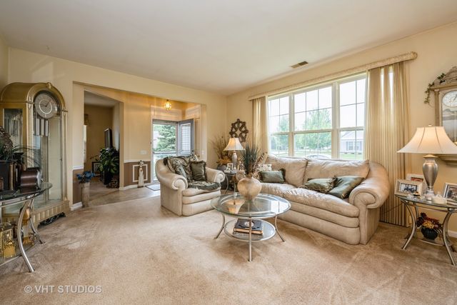 12140 HIDEAWAY Drive, Huntley, IL 60142