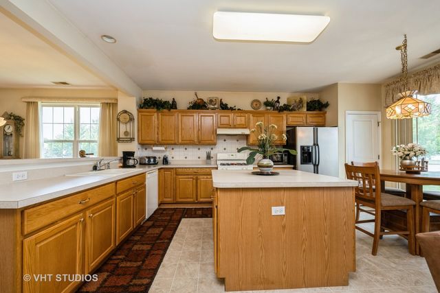 12140 HIDEAWAY Drive, Huntley, IL 60142