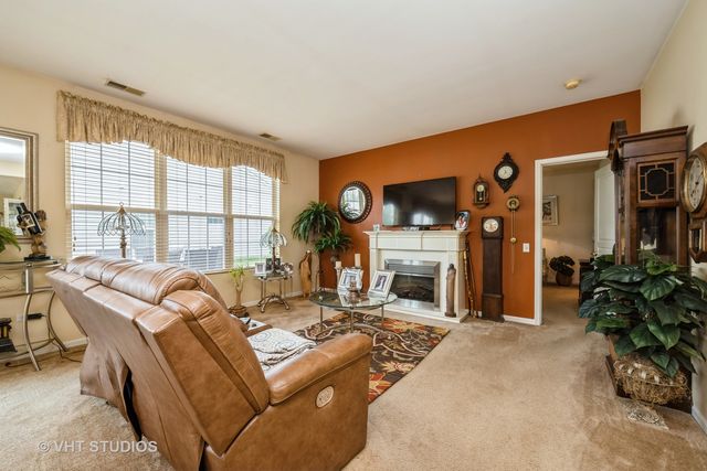 12140 HIDEAWAY Drive, Huntley, IL 60142