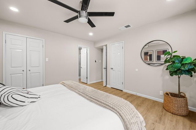 3809 Spicewood Springs RD 241, Austin, TX 78759