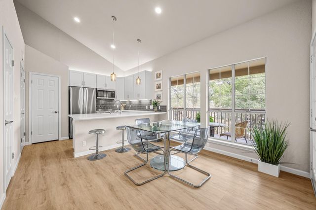 3809 Spicewood Springs RD 241, Austin, TX 78759