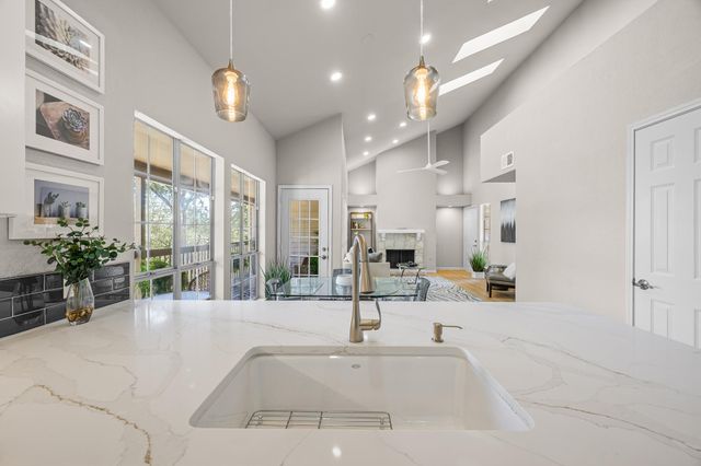 3809 Spicewood Springs RD 241, Austin, TX 78759