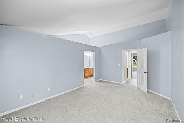 7332 Meadowridge Circle, West Bloomfield, MI 48322