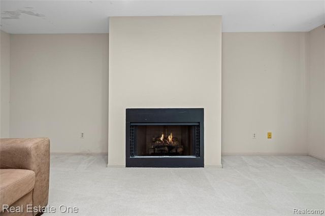 7332 Meadowridge Circle, West Bloomfield, MI 48322