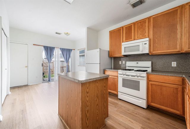 6162 Settlers Lake Circle E, Katy, TX 77449