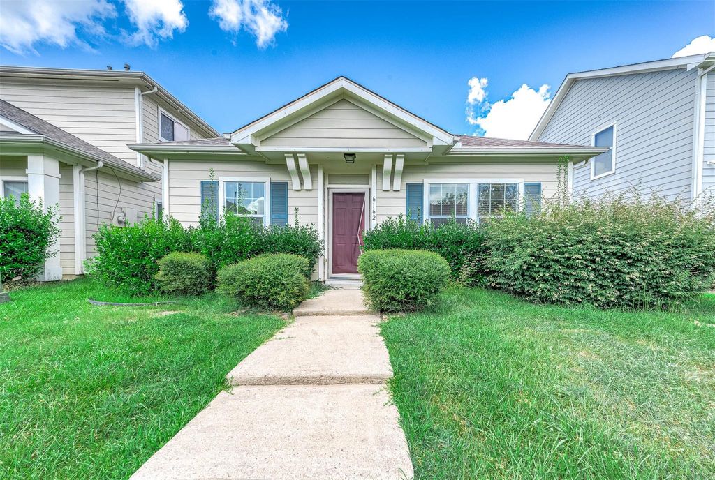 6162 Settlers Lake Circle E, Katy, TX 77449