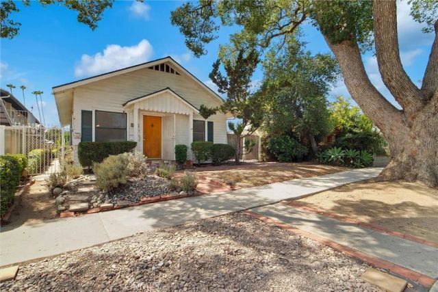 1005 N Alameda, Azusa, CA 91702