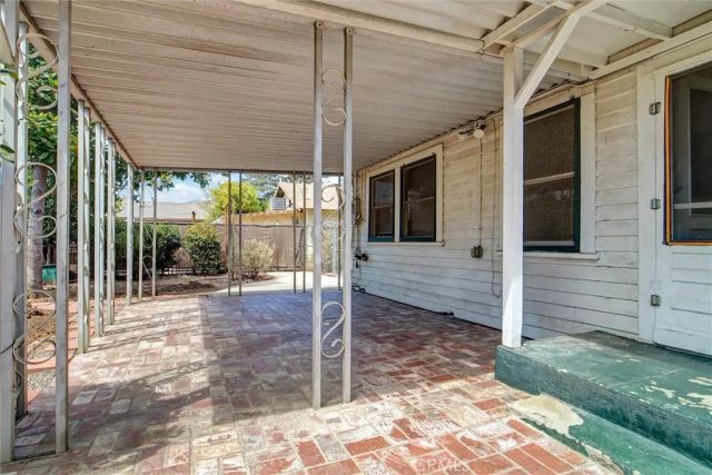 1005 N Alameda, Azusa, CA 91702
