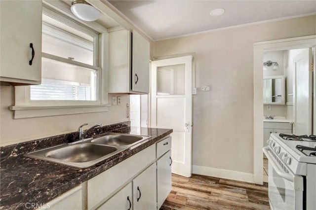 1005 N Alameda, Azusa, CA 91702