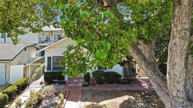 1005 N Alameda, Azusa, CA 91702