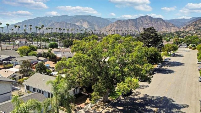 1005 N Alameda, Azusa, CA 91702