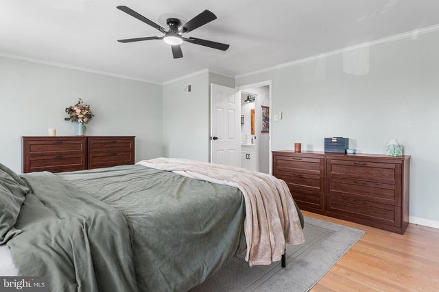 12402 BARBARY RD, Philadelphia, PA 19154