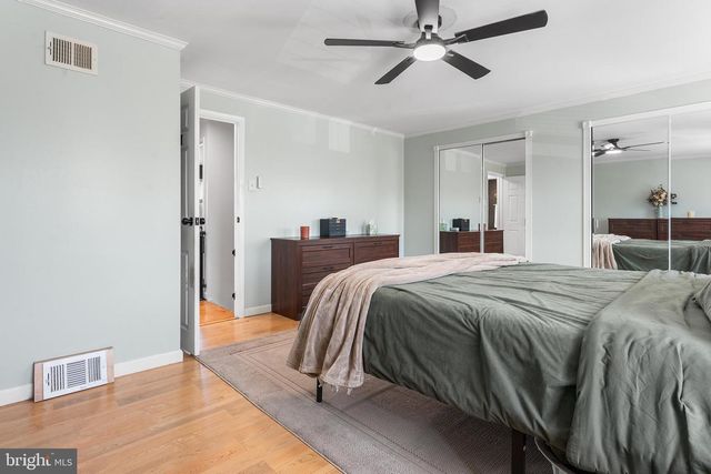 12402 BARBARY RD, Philadelphia, PA 19154