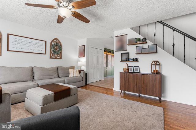 12402 BARBARY RD, Philadelphia, PA 19154