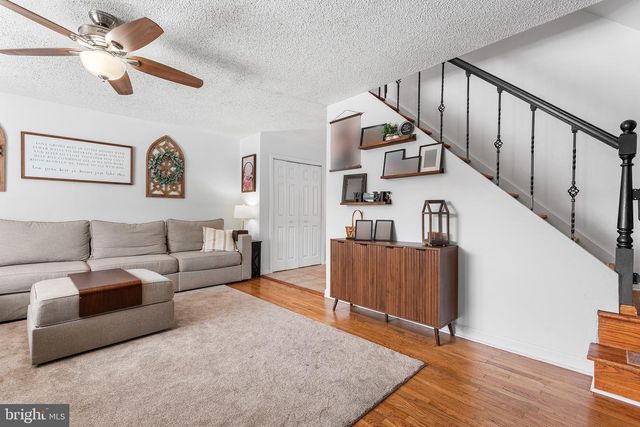 12402 BARBARY RD, Philadelphia, PA 19154